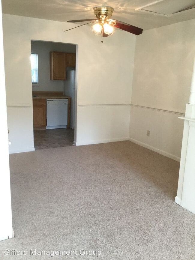 Building Photo - 2204 Pine Shore Ct