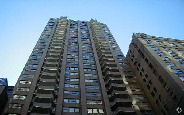 Foto principal - The Coronet Condominium