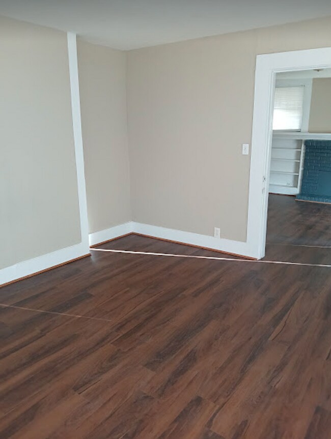 Foto del edificio - NOW AVAILABLE!! MOVE IN READY! MUST SEE ME!