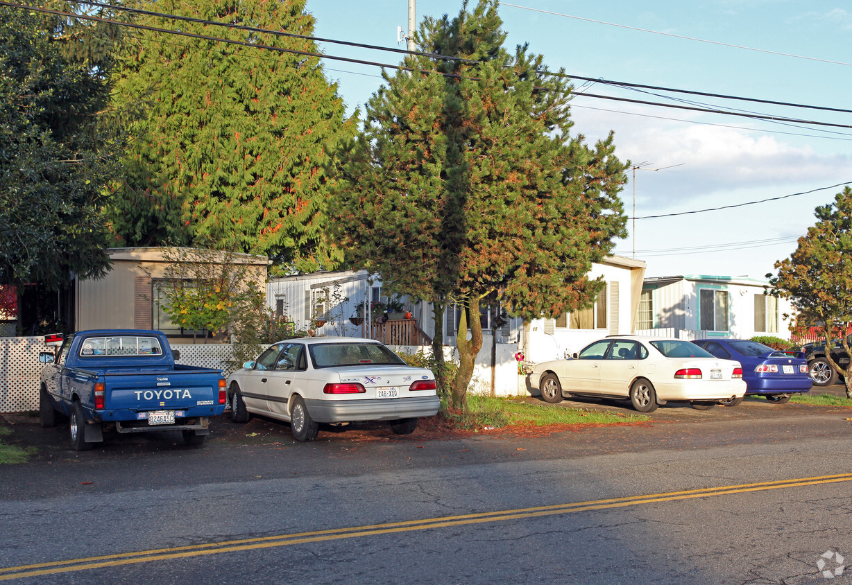 Building Photo - Jackson Trailer Park