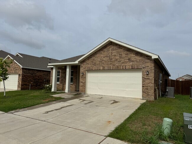Building Photo - 10341 Castle Lyons Ln