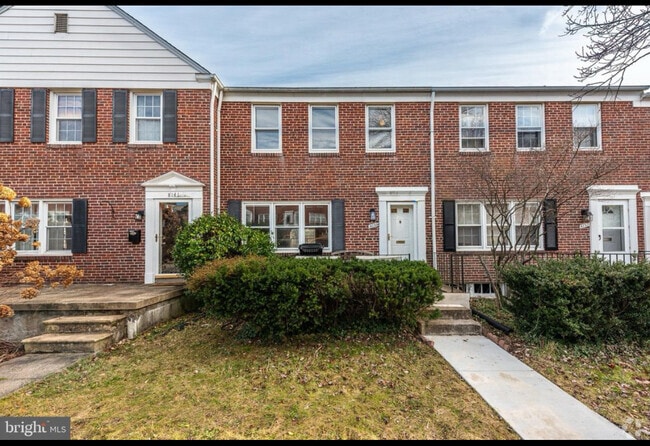 Building Photo - 8139 Glen Gary Rd