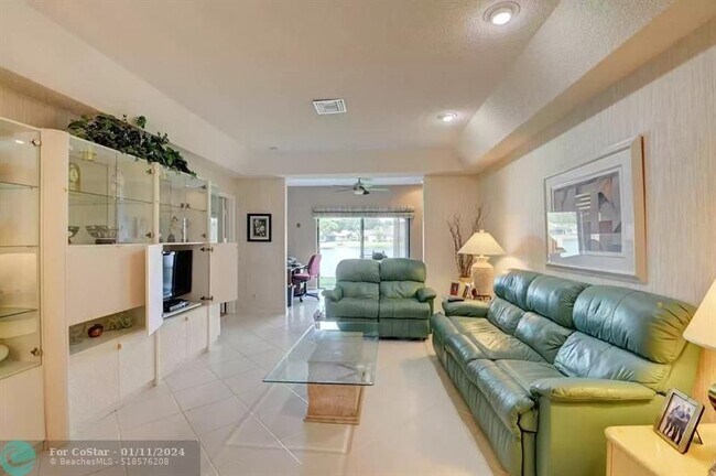 Building Photo - 8347 Sunmeadow Ln