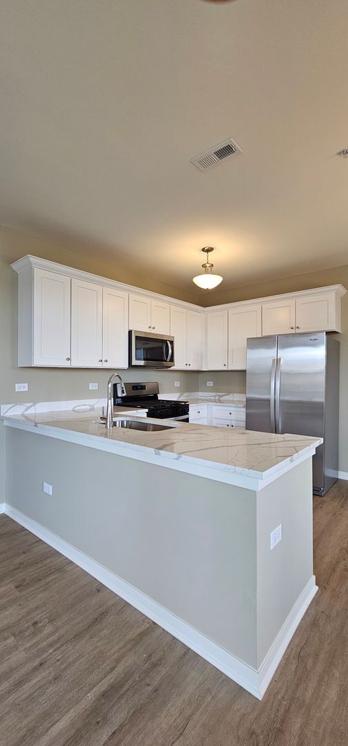 Building Photo - Douglas Fir-2Br/2Ba Rental Home-First Floor