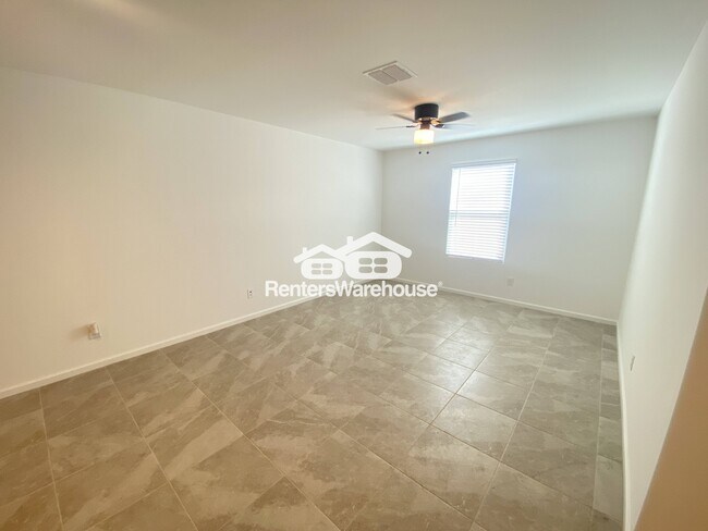 Building Photo - 17500 N Toledo Ave