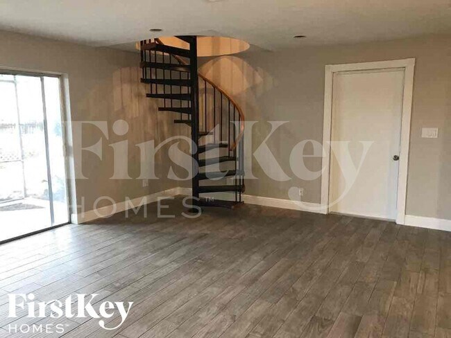 Foto del edificio - 4882 Pine Cone Ln