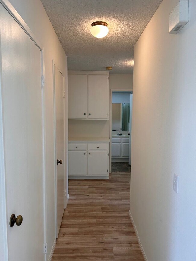 Foto del edificio - Stunning 3 Bed, 2 Bath Home in Oceanside!