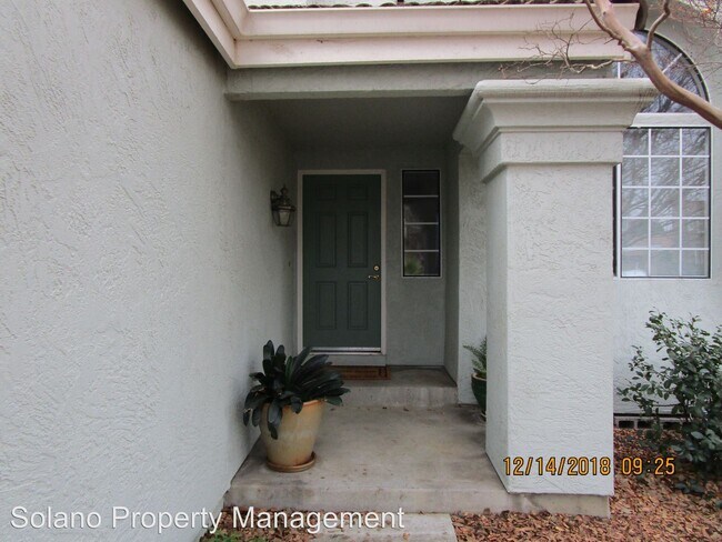 Building Photo - 4 br, 2.5 bath House - 606 Fox Pointe Rd