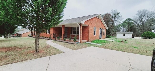 Building Photo - 1837 Access Rd