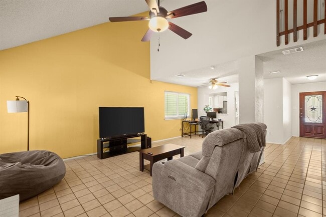 Building Photo - 2810 Goldbridge Dr