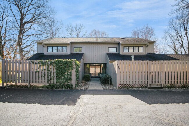 Foto del edificio - 505 Vistula Terrace W