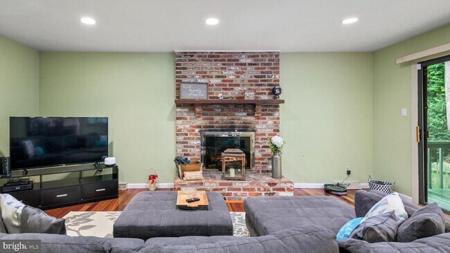 Building Photo - 132 Drakes Drum Dr