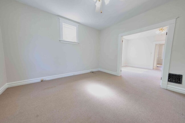 Building Photo - 4330 Gertrude Ave