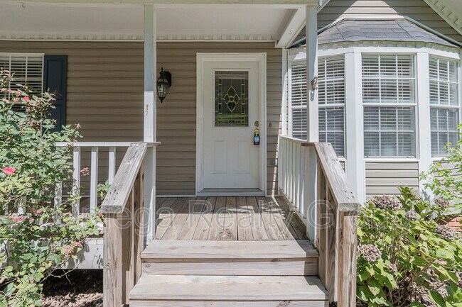 Building Photo - 698 Brandy Dr