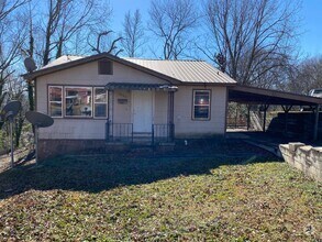 Building Photo - 2502 Moore Ave
