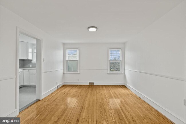 Foto del edificio - 5 Dowling Ave