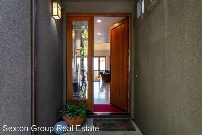 Building Photo - 3 br, 3 bath House - 416 Gravatt
