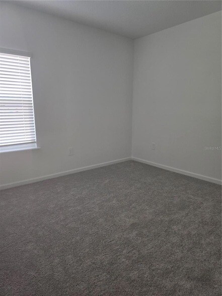 Foto del edificio - 13844 NW Convergence Blvd