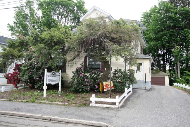 Front View - 185 Albert St
