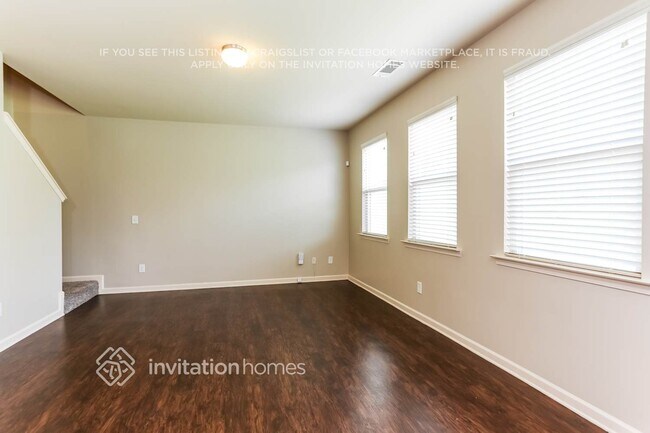 Foto del edificio - 3640 Brookhollow Dr