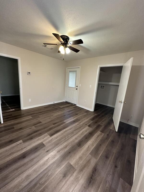 Foto del edificio - 16310 South Boulevard - 5