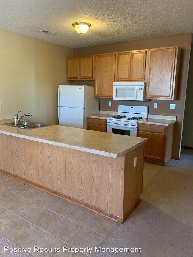Building Photo - 2 br, 2 bath House - 10372 Marblewing  unit 3
