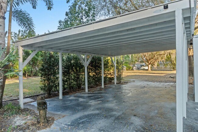Building Photo - 16853 Arrowhead Blvd