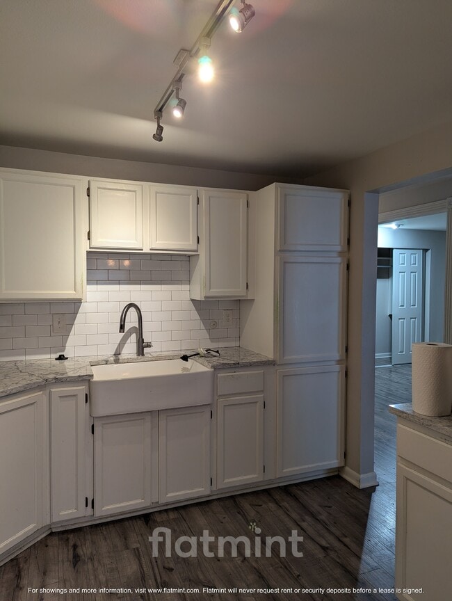 Photo - 8720 Phinney Ave N Townhome