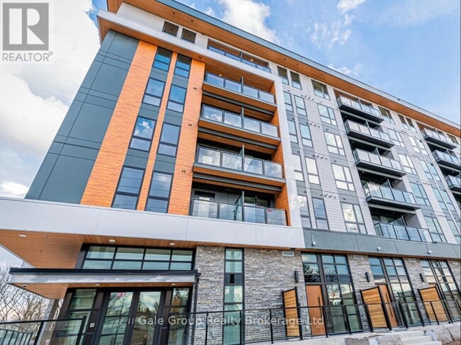 Building Photo - 312 Erb St. W