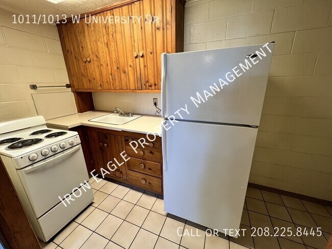 Foto del edificio - 1011/1013 W University Dr-
