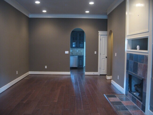 Foto del edificio - 1350 Essex Manor Circle