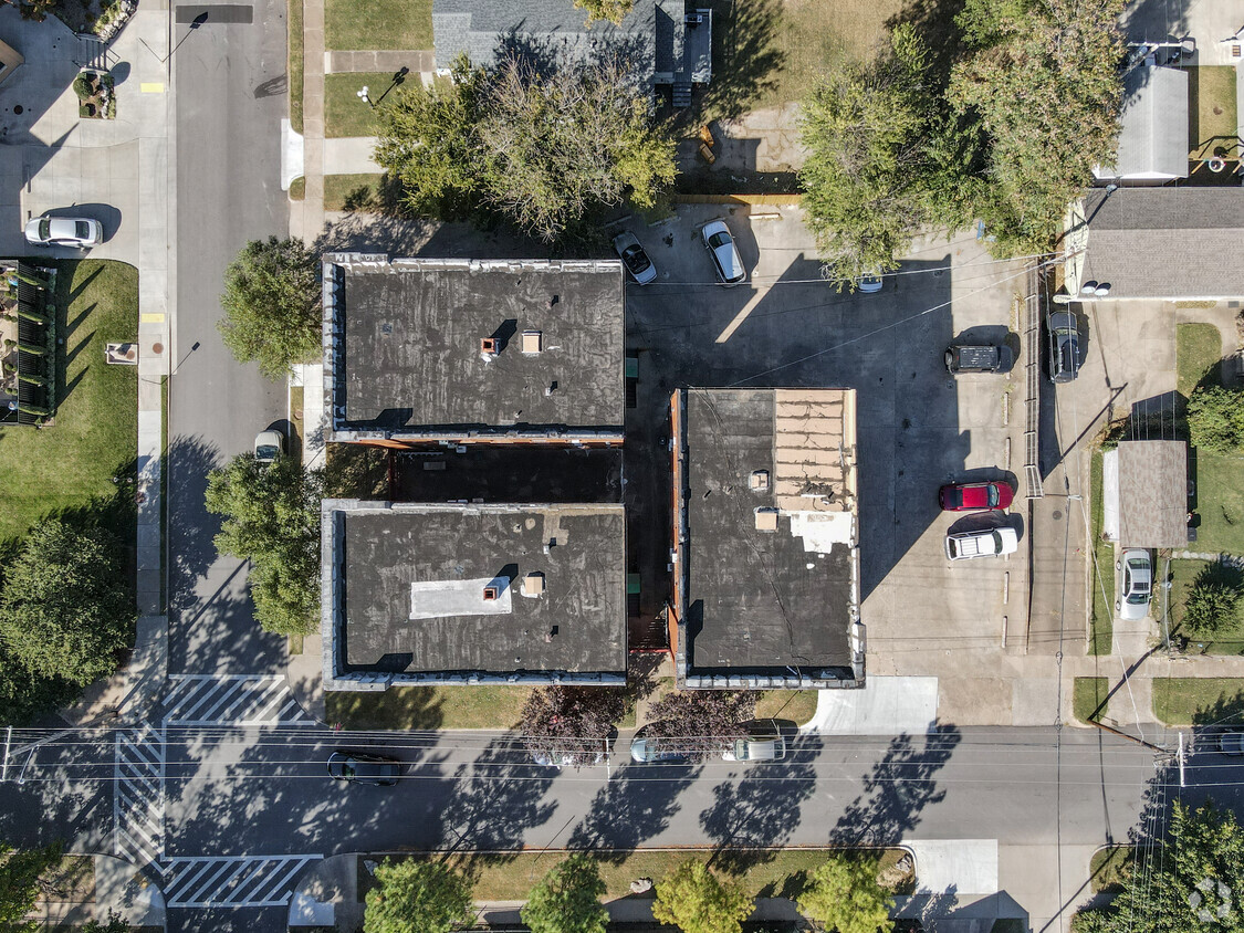 Aerial - 90 Degree Look Down - Rockford Plaza Apartments