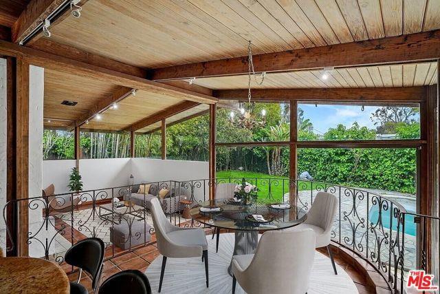 Building Photo - 800 Bramble Way