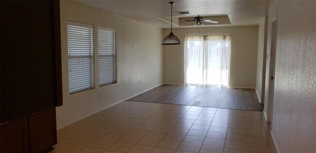Foto del edificio - 1119 Desert Oasis Ln