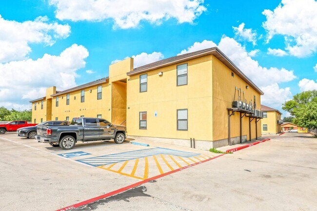 Foto del edificio - 2119 S Ejido Ave