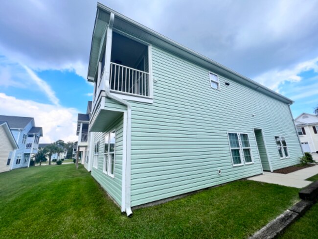 Building Photo - 1401 Brown Pelican Dr