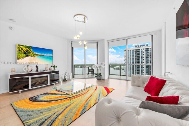 Building Photo - 17301 Biscayne Blvd