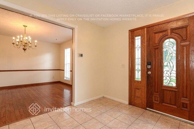 Building Photo - 3701 Kingsford Pl