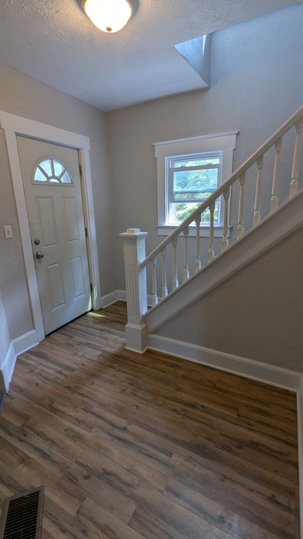 Foto del edificio - Newly renovated two-bedroom, one-bath home in Canton