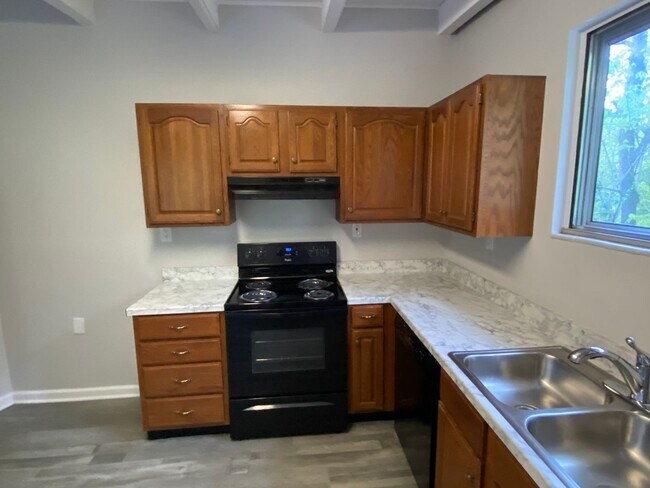 Foto del edificio - Newly remodeled 2 bed 1 bath home in Red Bank
