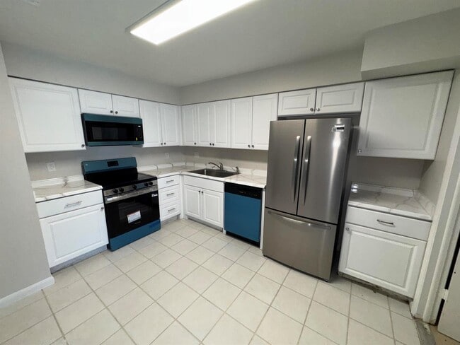 Building Photo - 3856 Van Cott St