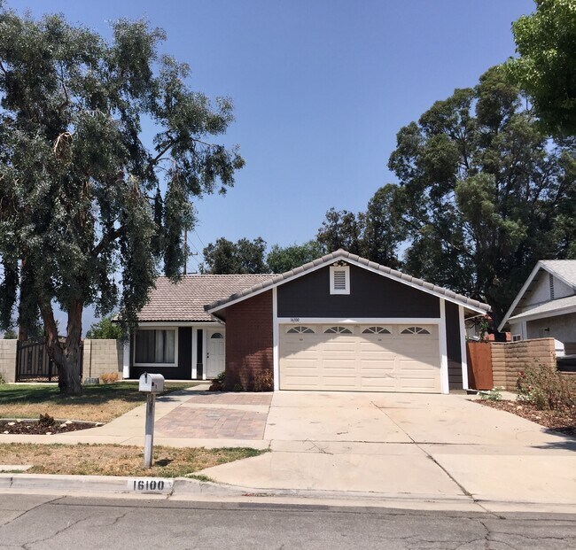 16100 Reed Ct, Fontana, CA 92336 House Rental in Fontana, CA