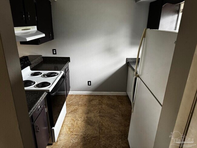 Foto del edificio - 1460 Bakalane Ct