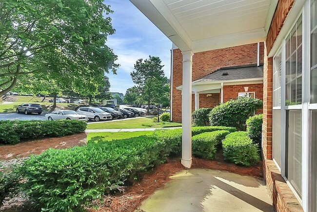 Foto del edificio - First Floor 2BD/2BA Condo in Belle Vista!