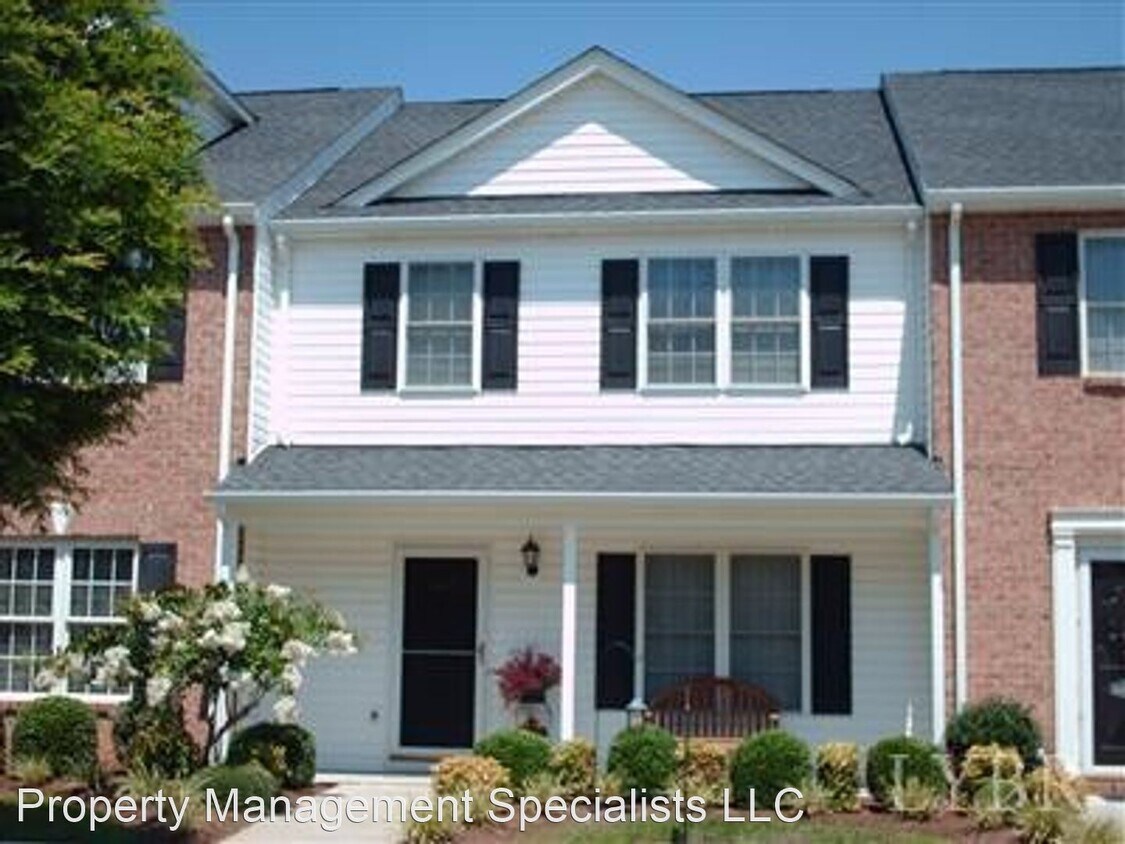 Foto principal - 3 br, 4 bath House - 720 Wyndhurst Dr.