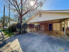 Building Photo - 1050 Elizabeth Ave