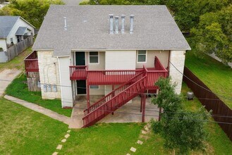 Building Photo - 823 Taulbee Ln