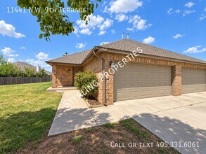 Building Photo - 11441 NW 9th Terrace