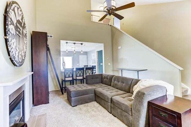 Building Photo - 2661 Lilypark Dr