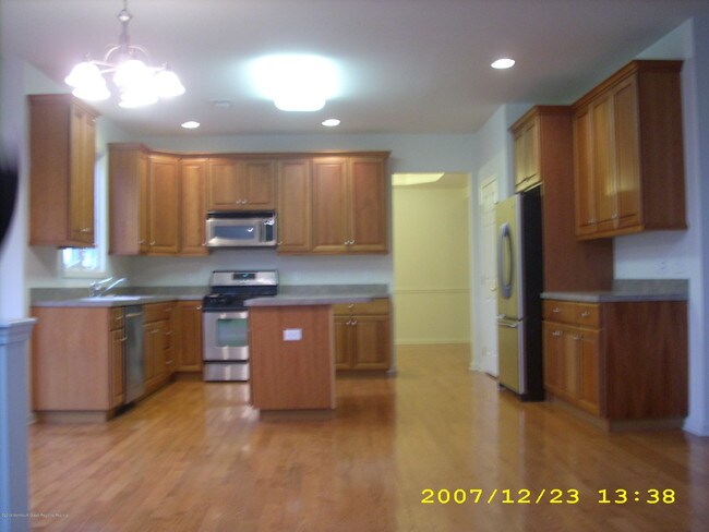 Building Photo - 16 Harvest Way